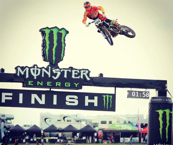 It’s a Stella Team for VMXdN Foxhill