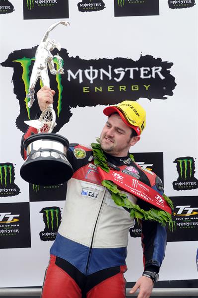 Dunlop joins legends on ten TT race wins