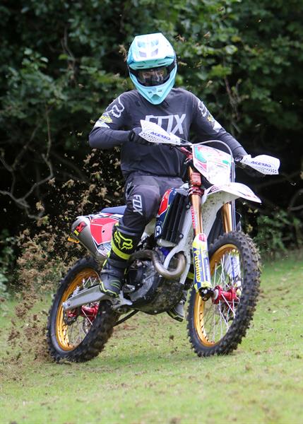 Joe Wootton wins Sprint Final as Snow Claims title