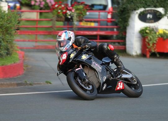 Isle of Man riders dominate Junior MGP Qualifying session as Harrison tops the board