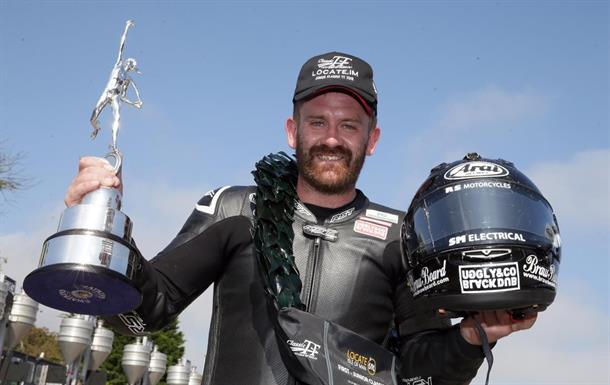 Coward Clinches First Classic TT Race Win with Junior Victory