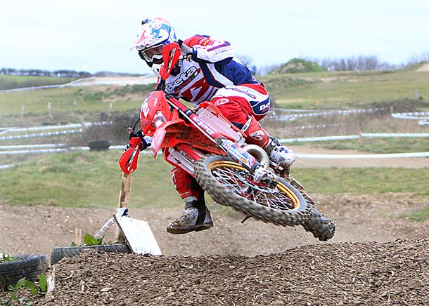 Holcombe wins ACU GBXC British Sprint Championship Opener