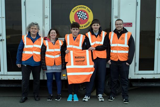 Hunt’s Provide New Marshals Tabards for Southern 100 Marshals