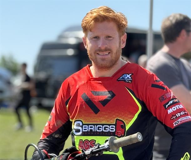 S Briggs are taking on the Castle