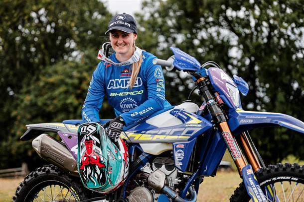Nieve Holmes: Why representing Great Britain at the 6DAYS is always an honour