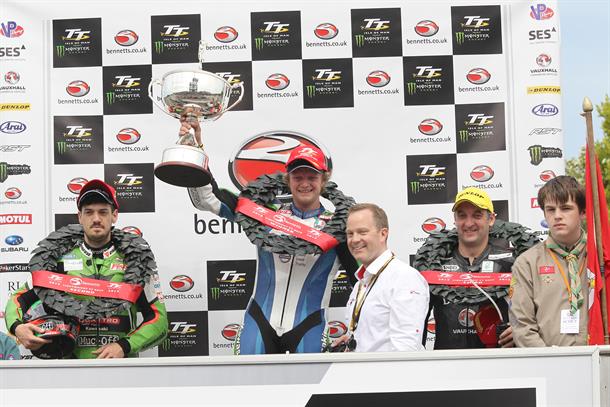 Lintin Wins Bennett’s Lightweight TT For debut TT win