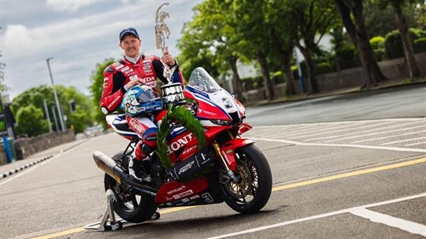 SIX OF THE BEST AS HARRISON WINS 2026 RST SUPERBIKE TT