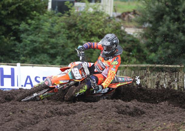 Kellett Dominant at Penultimate Round of Premier