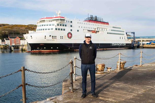 The Manxman Returns to the Southern 100