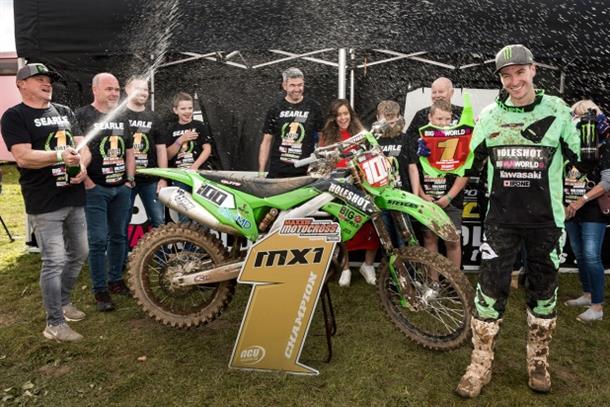 Searle, Walsh and Rizzi Crowned at Maxxis Finale