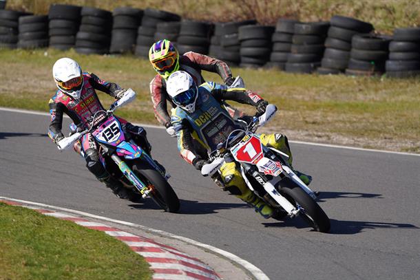 The ACU British Supermoto Championship Prepares for Easter Weekend Spectacular
