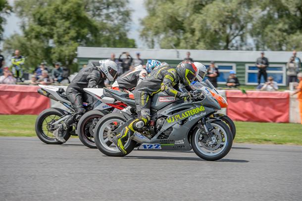 Close Racing for Rounds 5 & 6 at Darley Moor