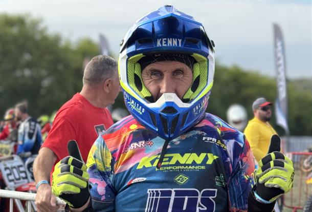 Team AJP collaborate with the mighty FUS team for VMXdN Hawkstone