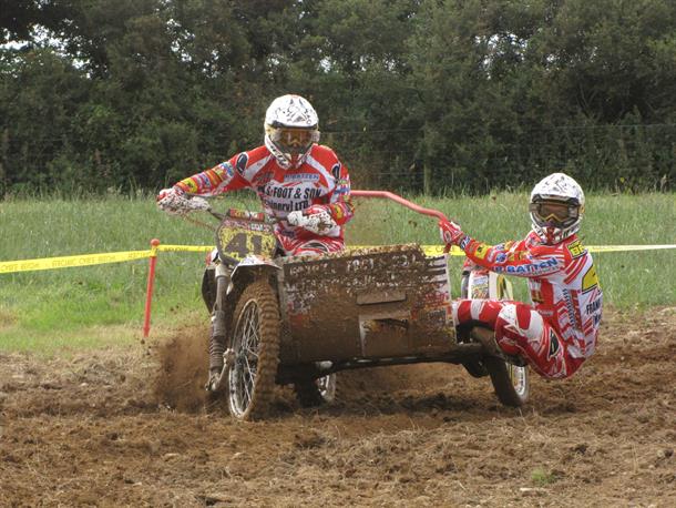 Clubmans Sidecar Championship Round 5 Report