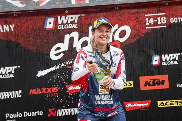 Daniels crowned Magnorange FIM Women’s Enduro World Champion