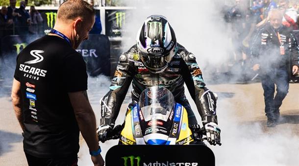 DUNLOP WINS 35TH TT WITH SUPERSPORT SUPREMACY