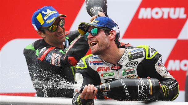 Crutchlow first Brit to lead the Championship since Sheene