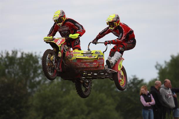 Brown and Chamberlain take triple win at Preston Docks