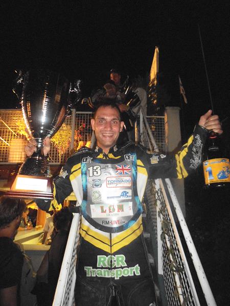 LONG TRACK GRAND PRIX SUCCESS FOR RICHARD HALL