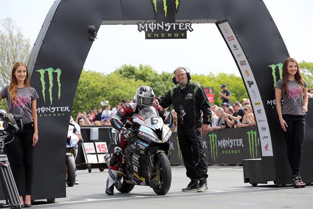 Dunlop Obliterates Lap and Race Records In Sensational RST Superbike TT Race