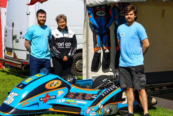 Tracey's Pictures Assist Sidecar Newcomers