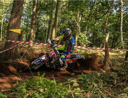 Etchells Wins as Parker retains ACU Eastern Enduro Title at Butley