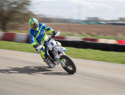 Reign & Shine - Hodgson does the double at Rednal