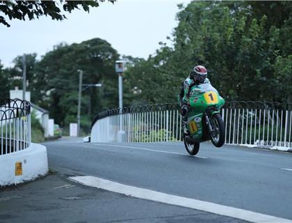 Untimed Senior and Junior Classic TT Session as Conditions Close in on The Isle of Man