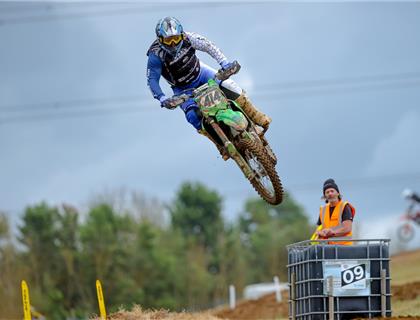 Sun Shines On Toddington For The ACU British Vets Championships