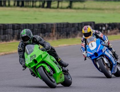 Close Racing Keeps Spectators Happy at Darley’s Round 4