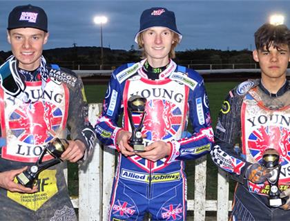 Kemp Retains U19 Title