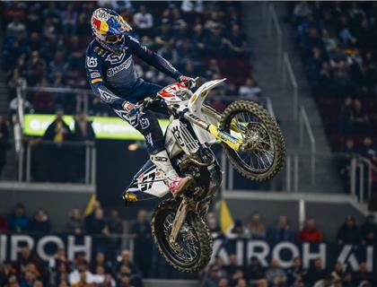 FIM SuperEnduro: Billy Bolt takes dominant victory in Hungary