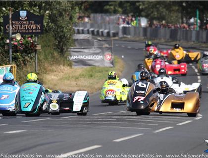 Four Sidecar Champions Renew Their Rivalry