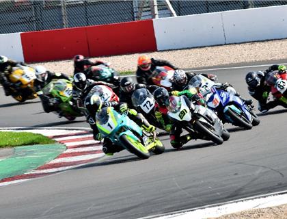 Ducati Desmo – Donington Report