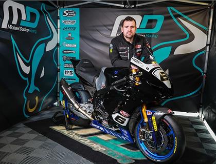 Michael Dunlop Joins Hawk Racing For 2022 Isle of Man TT Races
