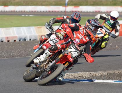 The 2022 ACU British Supermoto Championship Springs into Action This Weekend – FREE Entry for Fans