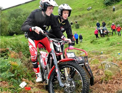 ACU Wessex Plant Hire British Sidecar Championship - Nine down and two to go