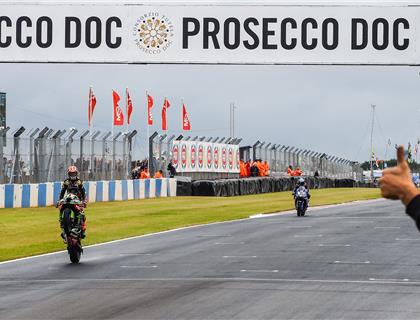 Rea takes championship lead with Race 1 win, Bautista crashes again!