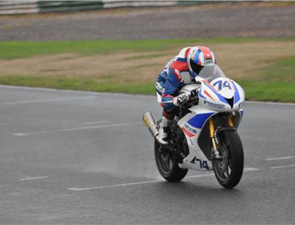 EMRA Mallory Park 26th August - Four wins for Wright