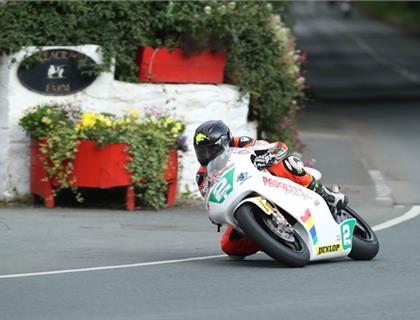 Anstey blitzes 250 lap record unofficially in the Wednesday Practice