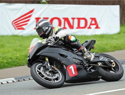 Maxwell and Rees take honours in MGP Newcomers races