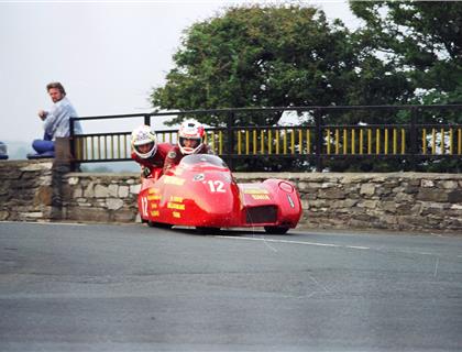 Previous F2 Sidecar Champion Artie Oates Passes
