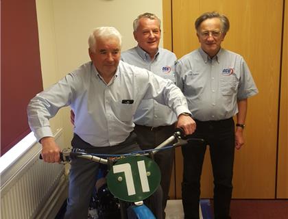 Track Racing Committee give thanks to two long standing members