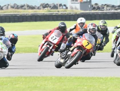 Ducati Desmo Due – Anglesey