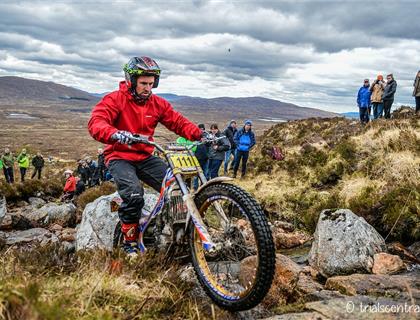 Little Change at The Top on SSDT Day 4