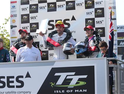 Bruce Anstey wins SES TT Zero for Mugen