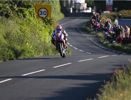 TT Supporters’ Club 2016