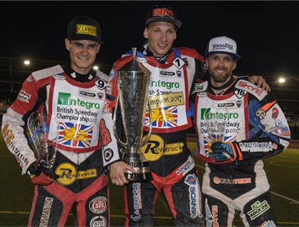 Cook Crowned British Speedway Champion