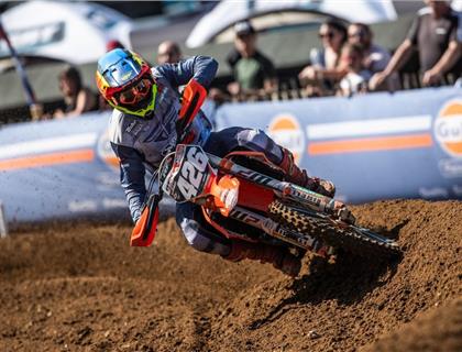 Searle and Mewse take Cadders Hill by storm