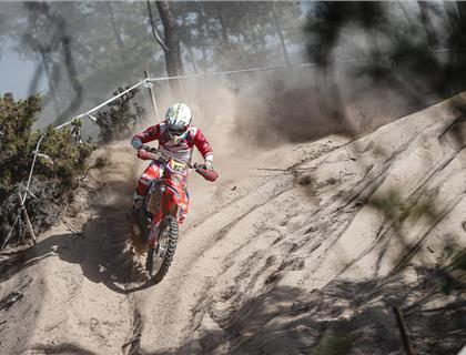 Freeman Wins Dramatic end to Enduro3 title fight